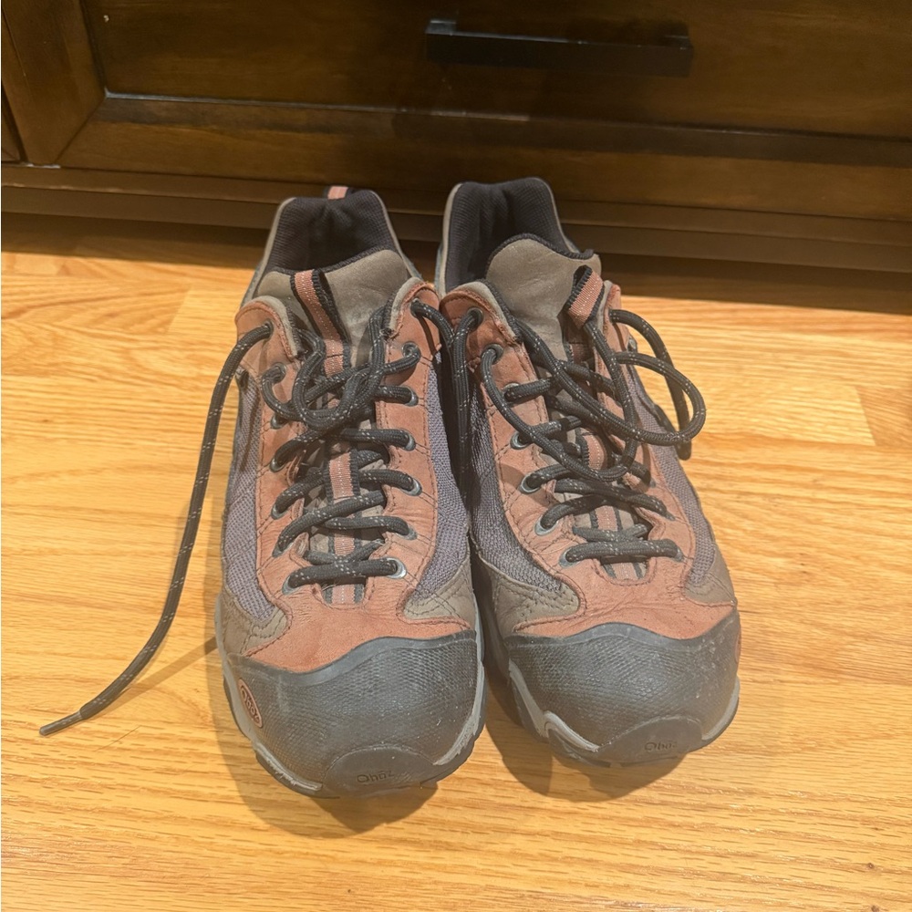 Oboz hiking shoes